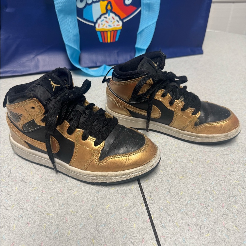 Nike Kids Black & Gold High-Top Sneakers